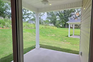 250 Brown Cir, Easley, SC 29642 - Photo 6