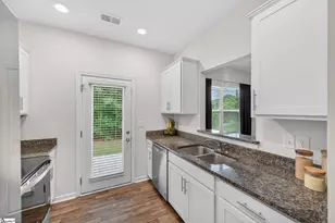 125 Southridge Ct, Easley, SC 29642 - Photo 10