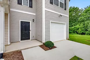 125 Southridge Ct, Easley, SC 29642 - Photo 2
