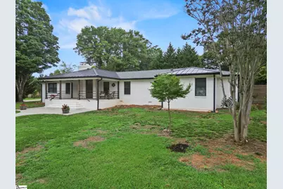 207 Oates Avenue, Easley, SC 29640 - Photo 2