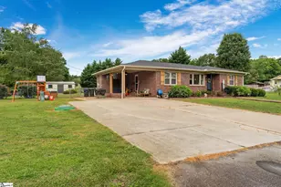 114 1st St, Central, SC 29630 - Photo 4