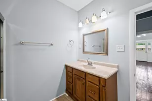 309 N Adair St, Clinton, SC 29325 - Photo 16