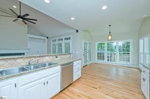 110 Greenapple Way, Simpsonville, SC 29681 - Photo 8