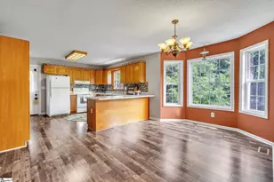 424 Woodfield Dr, Piedmont, SC 29673 - Photo 6
