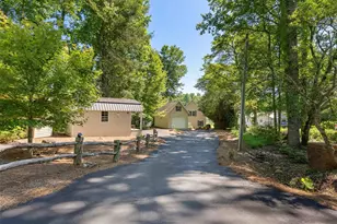339 Jumping Branch Rd, Tamassee, SC 29686 - Photo 4
