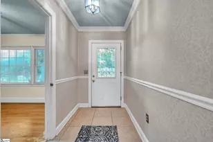 215 Timber Ln, Anderson, SC 29621 - Photo 2