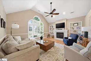 24 Carriage Dr, Greer, SC 29651 - Photo 6