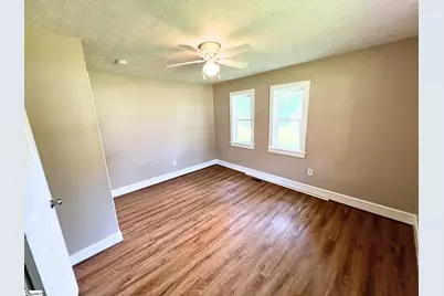 115 E Beattie Street, Liberty, SC 29657 - Photo 12