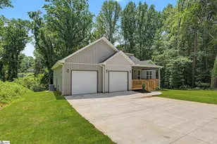 3388 E Croft Cir, Spartanburg, SC 29302 - Photo 2