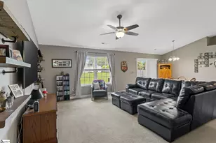 1 Gratiot Ln, Greer, SC 29650 - Photo 2