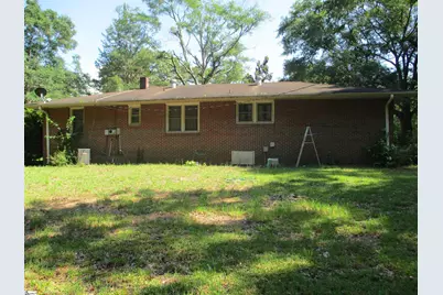 109 Crawford Drive, Belton, SC 29627 - Photo 2
