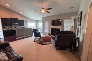565 Goldstone Ln, Boiling Springs, SC 29316 - Photo 6