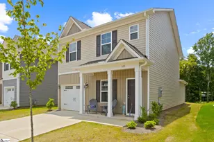 124 Brown Cir, Easley, SC 29642 - Photo 2