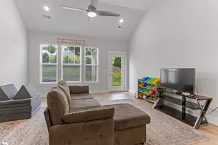 221 Woodhouse Wy, Greenville, SC 29605 - Photo 8