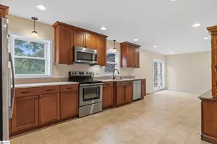 112 E Court Dr, Chesnee, SC 29323 - Photo 4