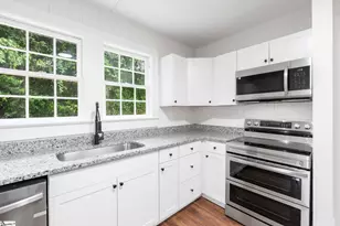 102 Aladdin St, Greenville, SC 29609 - Photo 4