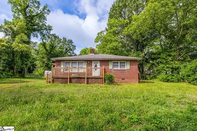 157 Hampton Street, Wellford, SC 29385 - Photo 4