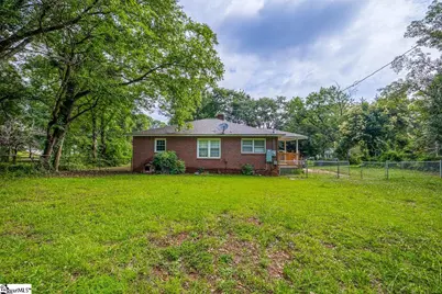 157 Hampton Street, Wellford, SC 29385 - Photo 8