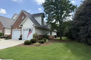 215 Chadwyck Ct, Greenville, SC 29615 - Photo 2