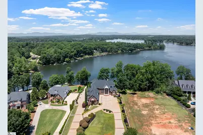204 E Caledonia Court, Inman, SC 29349 - Photo 2