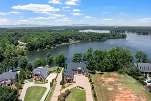 204 E Caledonia Ct, Inman, SC 29349 - Photo 2
