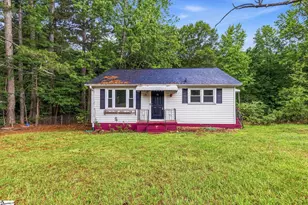 13 Walnut Ln, Travelers Rest, SC 29690 - Photo 4