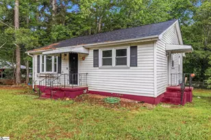 13 Walnut Ln, Travelers Rest, SC 29690 - Photo 2