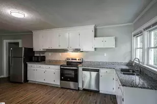 190 North St, Wellford, SC 29385 - Photo 16