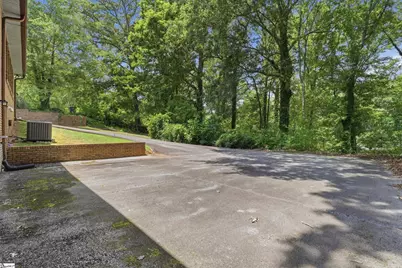 110 Trafalgar Road, Greenville, SC 29617 - Photo 32