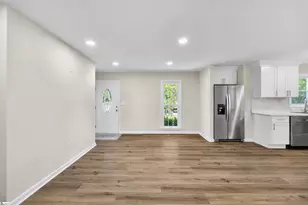 926 Fargo St, Greenville, SC 29662 - Photo 4