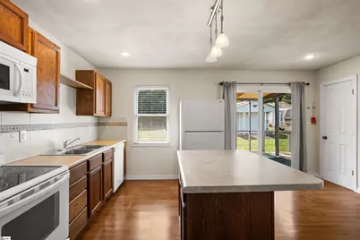 706 Harvey Road, Greer, SC 29651 - Photo 10