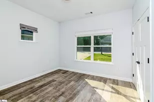 215 Maloy St, Greenville, SC 29601 - Photo 40