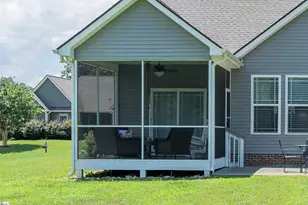 521 Turning Leaf Ln, Greer, SC 29651 - Photo 38