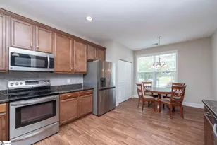 521 Turning Leaf Ln, Greer, SC 29651 - Photo 10
