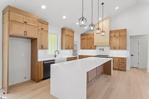 126 Brady Dr, Anderson, SC 29626 - Photo 8