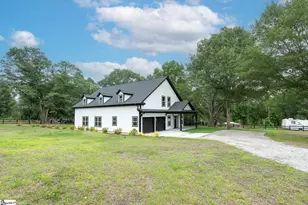402 Wyatt Rd, Piedmont, SC 29673 - Photo 2