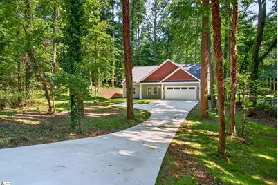 180 Anita Drive, Spartanburg, SC 29302 - Photo 2