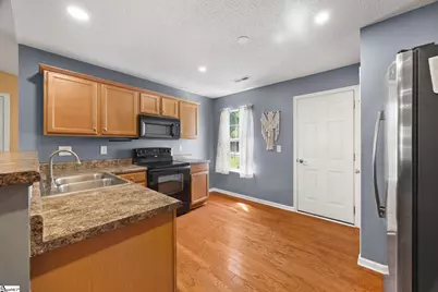 120 Crescent Creek Court, Greenville, SC 29605 - Photo 6
