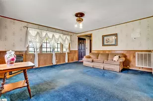 9 Langley St, Pelzer, SC 29669 - Photo 8