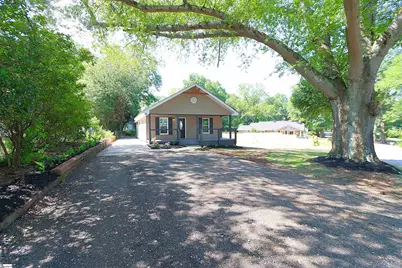 14 Littlefield Street, Inman, SC 29349 - Photo 2