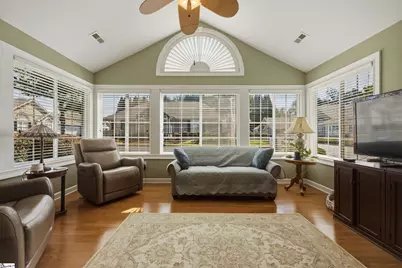 124 Ravines Lane, Spartanburg, SC 29301 - Photo 6
