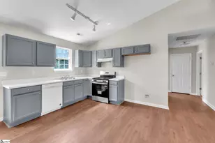 221 Riverbreeze Rd, Greenville, SC 29611 - Photo 6