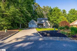 450 Jennifer Lee Ct, Woodruff, SC 29388 - Photo 2
