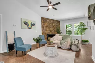 38 Shore Dr, Greenville, SC 29611 - Photo 4