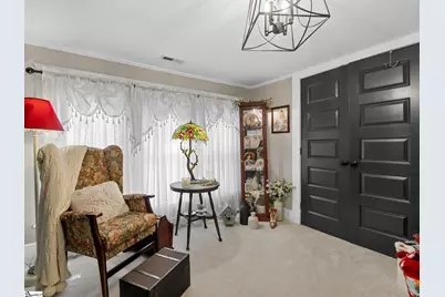 401 E Rutledge Avenue, Gaffney, SC 29340 - Photo 36