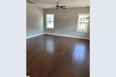 402 Prosperity Avenue, Greenville, SC 29605 - Photo 2