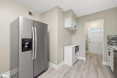 25 Summercreek Drive, Spartanburg, SC 29307 - Photo 6