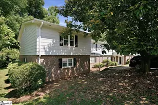 25 Summercreek Dr, Spartanburg, SC 29307 - Photo 2