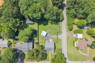 214 N Pliney Cir, Simpsonville, SC 29681 - Photo 6