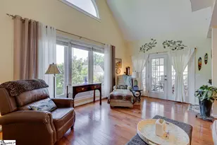 203 Greenview Cir, Greenville, SC 29609 - Photo 24